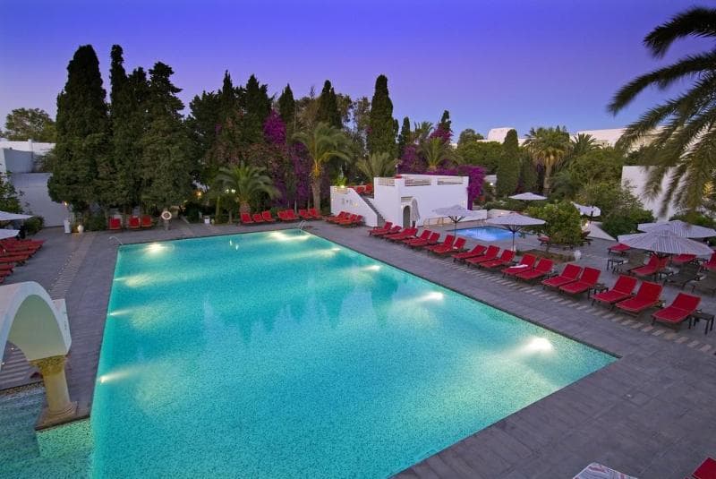 The Orangers Beach Resort & Bungalows 1