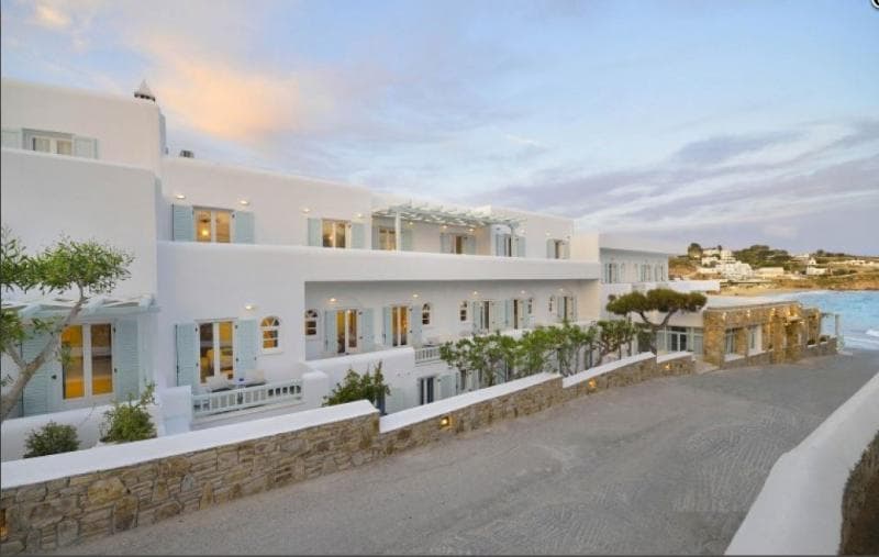 Petinos Hotel 4