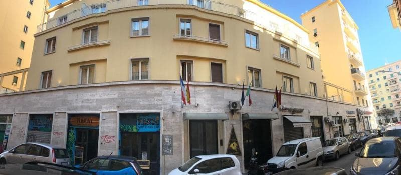 Hotel Pyramid 5