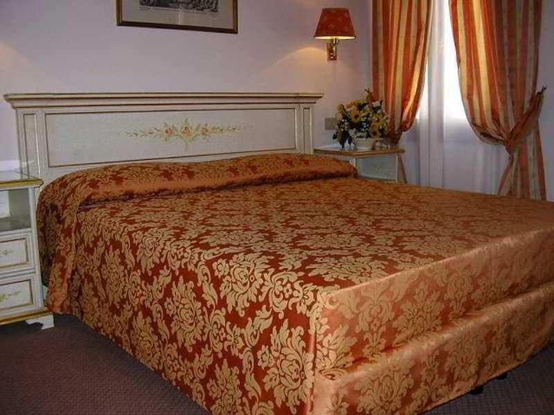 San Marco Hotel Ambassador Tre Rose 3