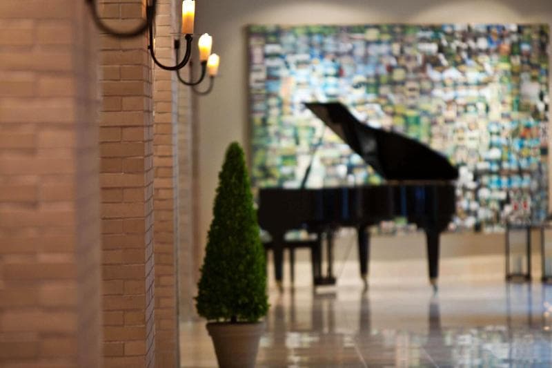 Renaissance New Orleans Arts Warehouse District Hotel 5