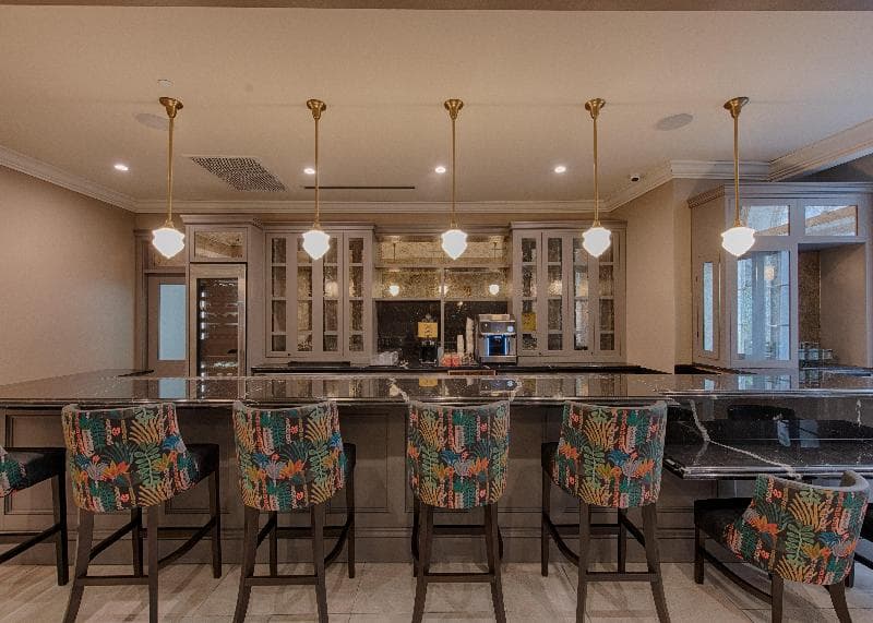 Saint James Hotel photo 1