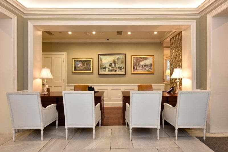Saint James Hotel 4