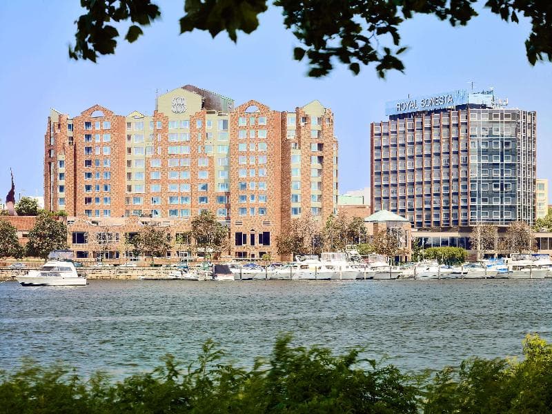 The Royal Sonesta Boston 4