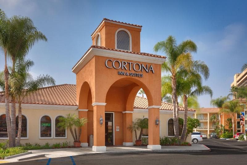 Cortona Inn And Suites Anaheim Resort photo 1