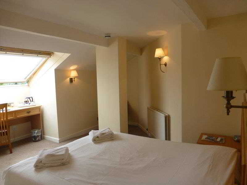 Victoria Square Hotel 3