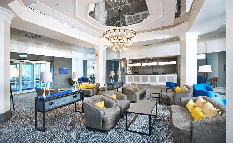 DoubleTree by Hilton Dartford Bridge 4