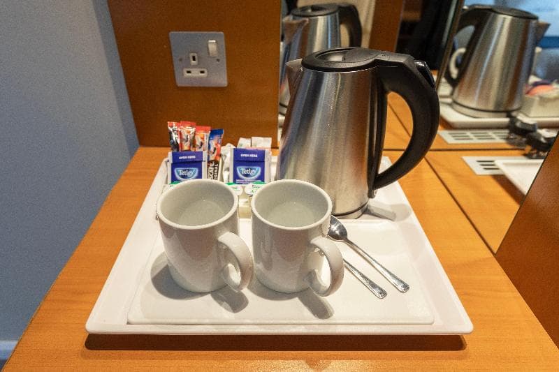 Holiday Inn Sutton 3