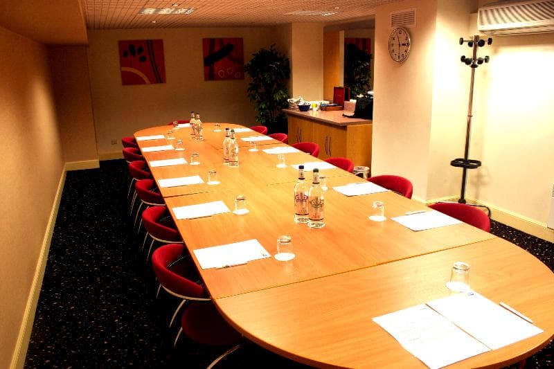 Holiday Inn Express - Edinburgh City Centre 2