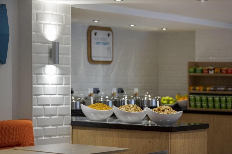 Holiday Inn Express - Edinburgh City Centre 3