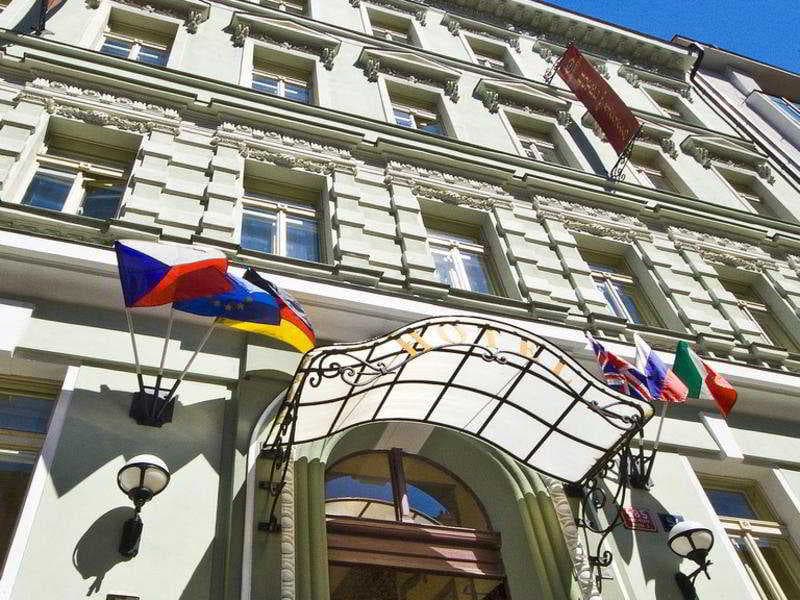 Raffaello Hotel main
