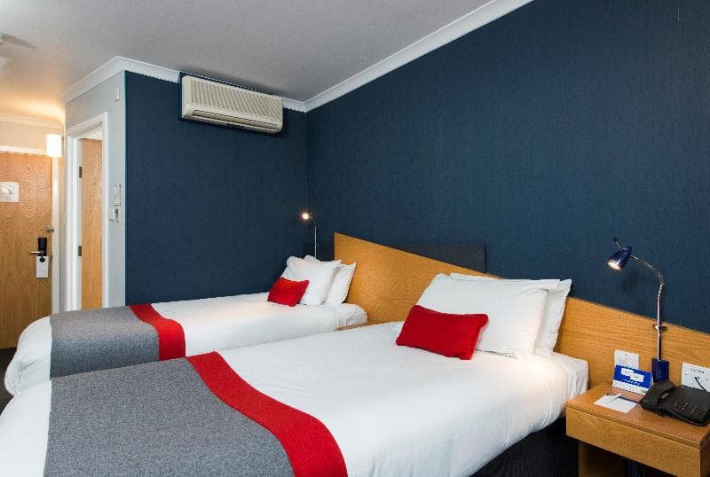 Holiday Inn Express Stirling 4