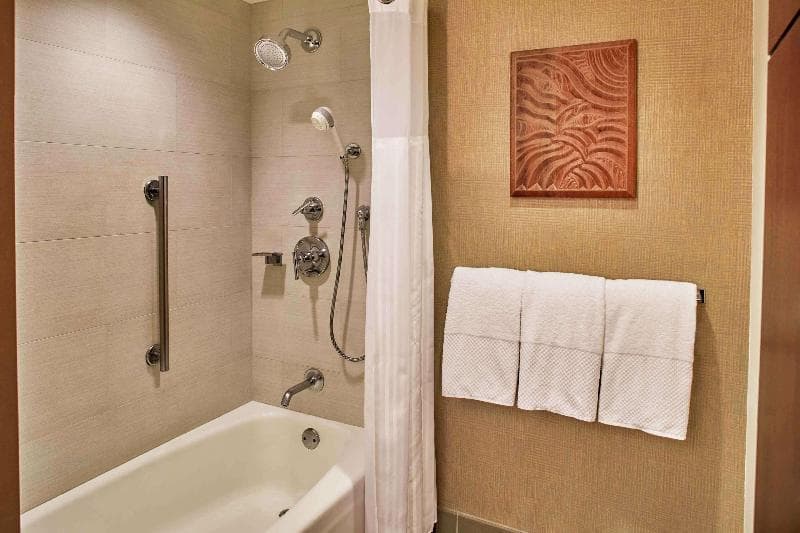 Hilton Hawaiian Village Waikiki Beach Resort 4