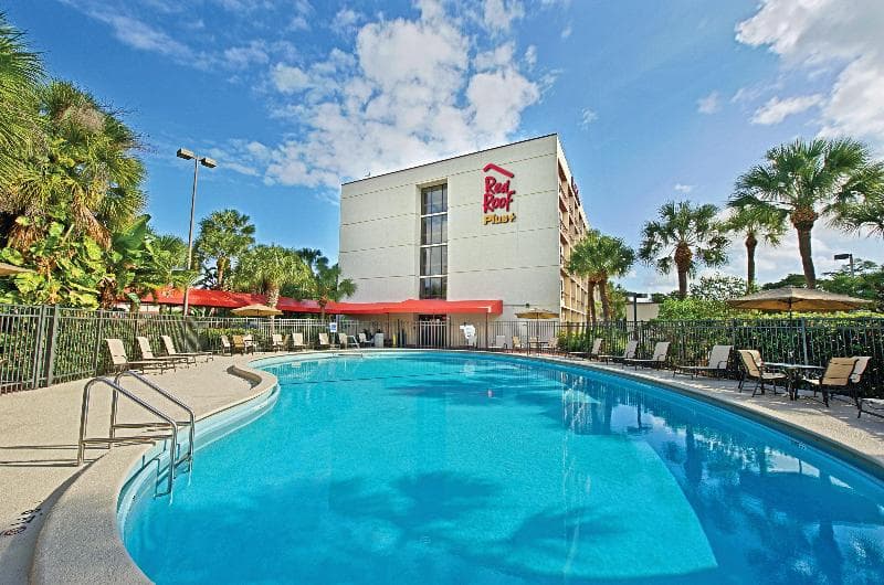 Red Roof Plus+ Miami Airport 5