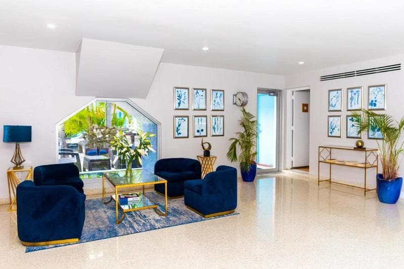 Aqua Hotel and Suites 2