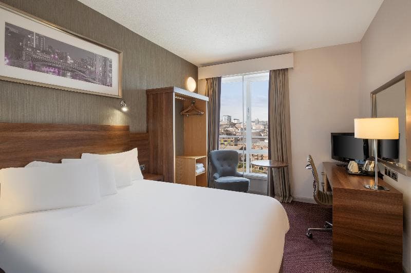 Leonardo Hotel Leeds 5