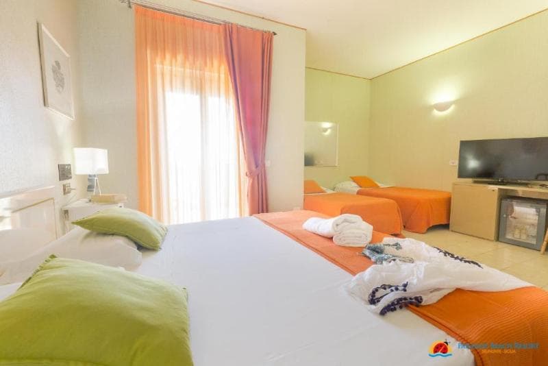 Paradise Beach Resort 3