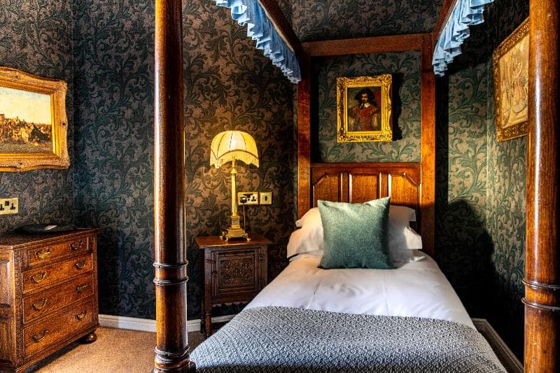 Melville Castle 4