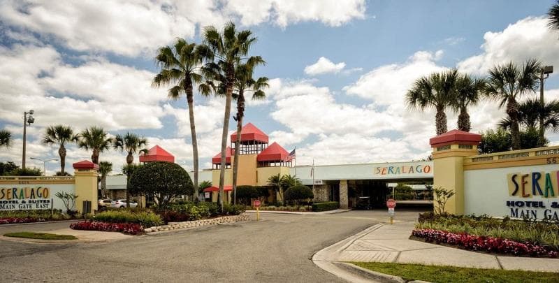 Seralago Hotel & Suites Main Gate East photo 1