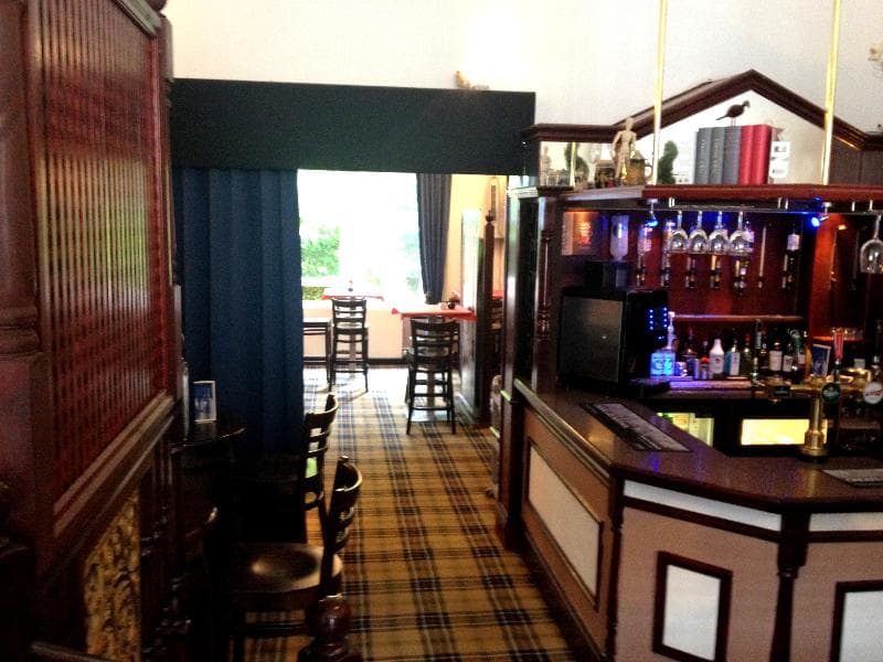 Piries Hotel 4