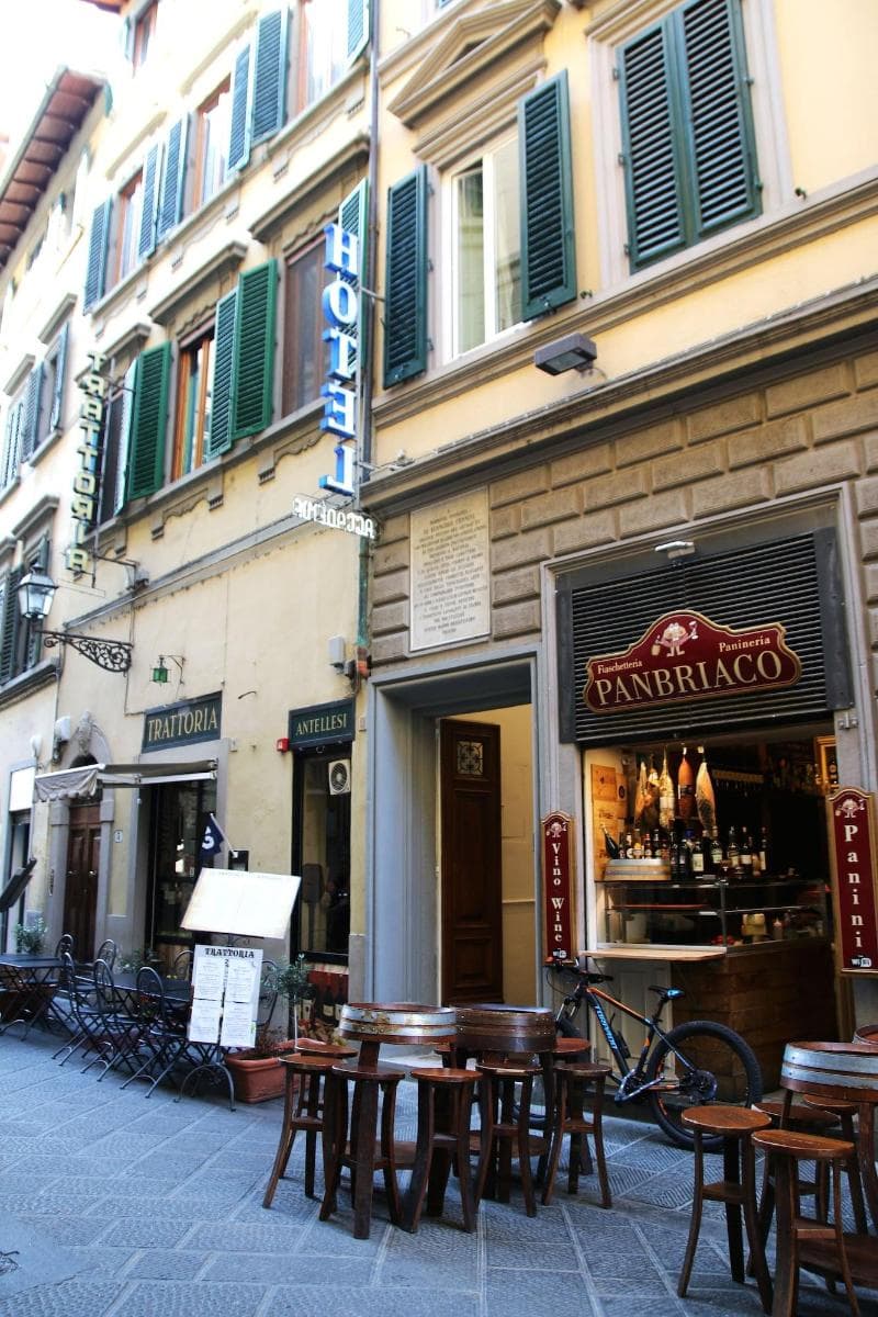 Accademia 2