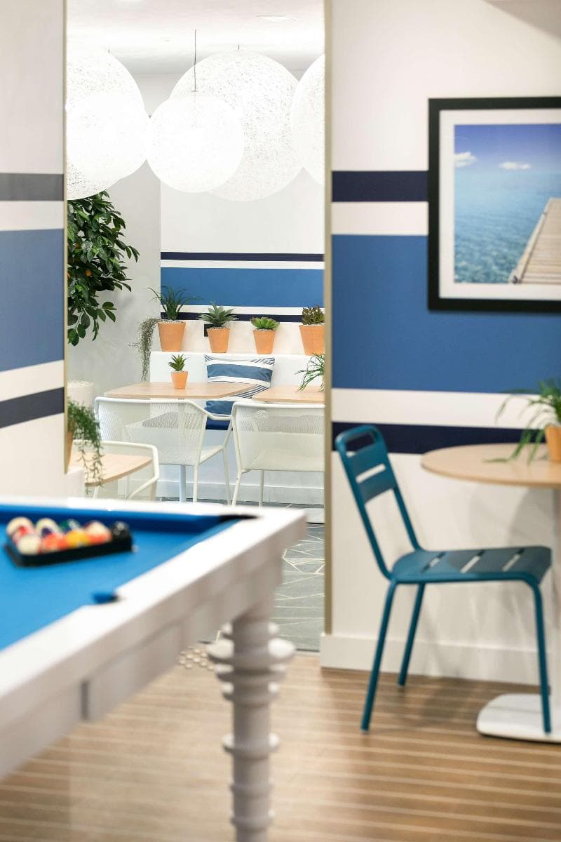 The Deck Hotel 2