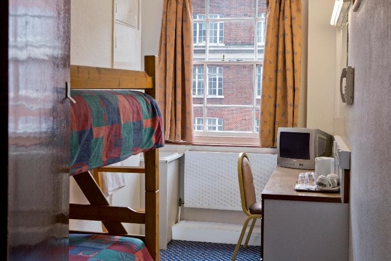 County Hotel London 4