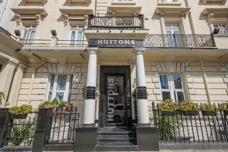 Huttons Hotel 2