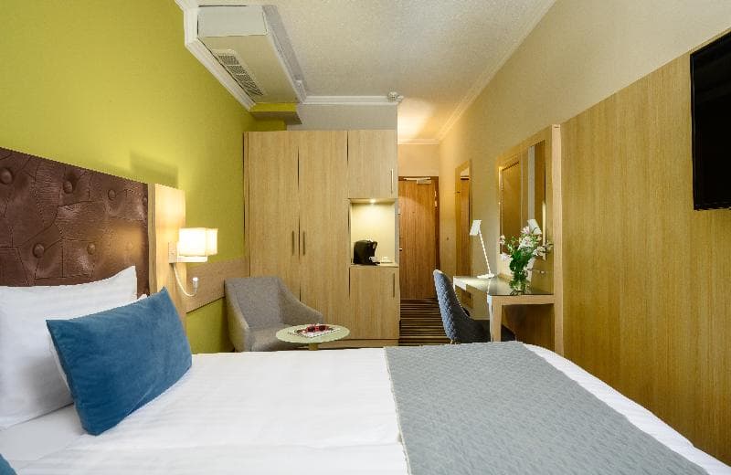 Leonardo Hotel Budapest photo 1