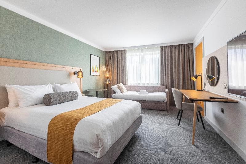 Holiday Inn Oxford 5
