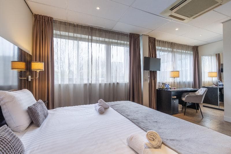New West Inn 2