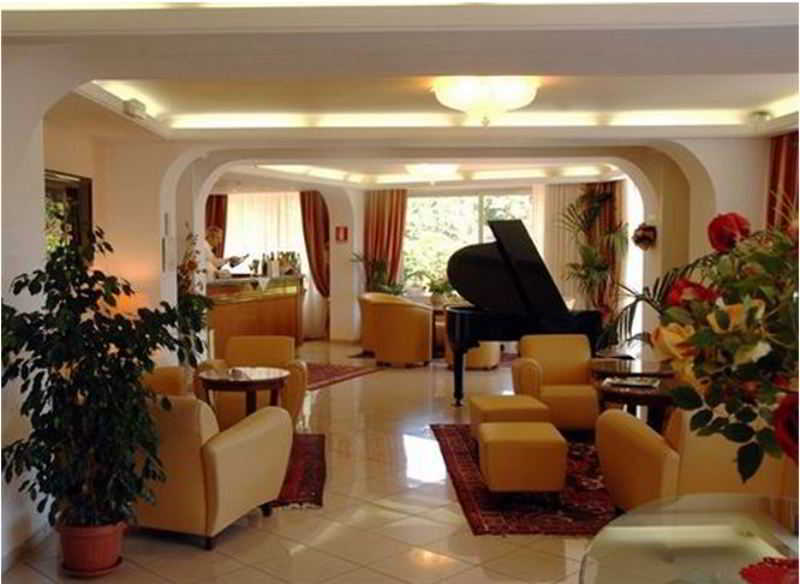 Wave Hotel 2