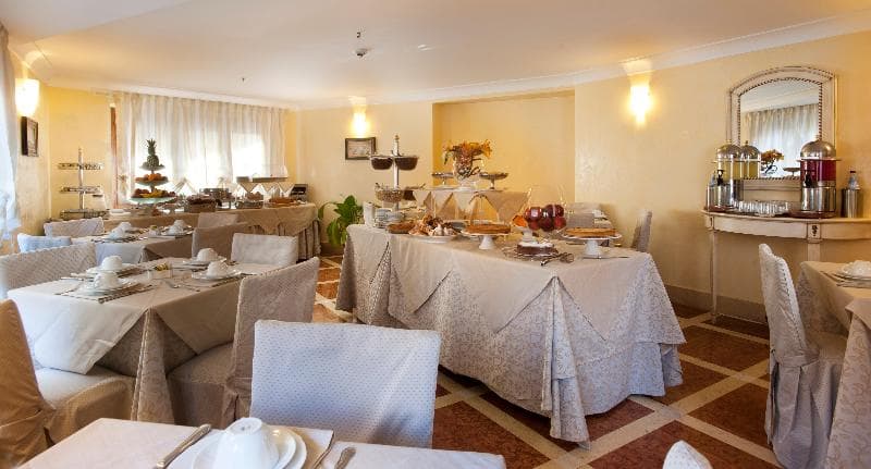 Hotel Vecchio Borgo 2