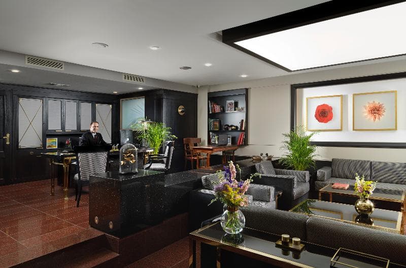 Holiday Suites Athens Hotel 5