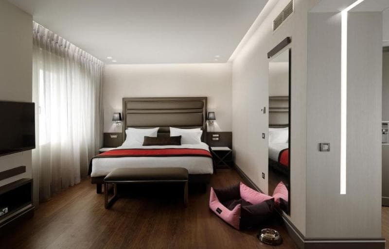 Holiday Suites Athens Hotel 1