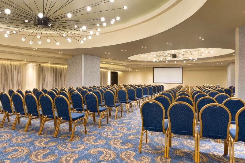 Wyndham Grand Athens 1