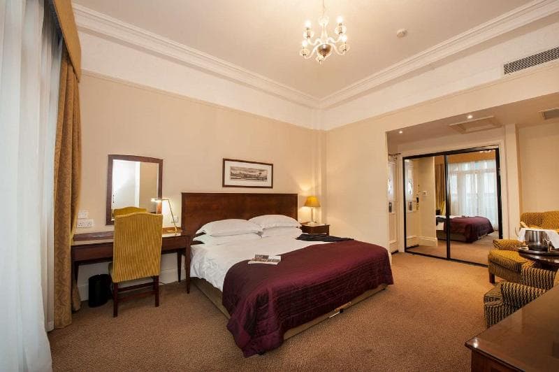 Macdonald Burlington Hotel 3