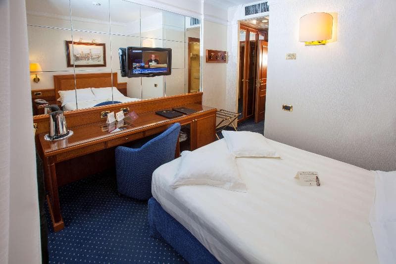 Hotel Berna 5
