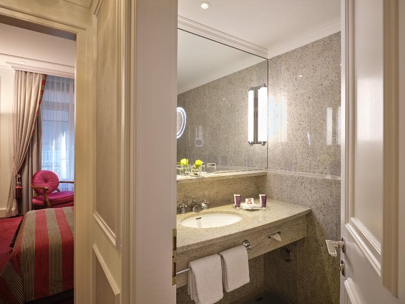 Hotel Schweizerhof Zurich 4