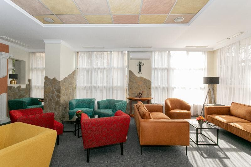 Hotel Mediterran 4