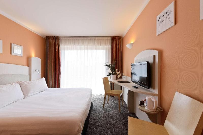 Best Western Astoria photo 1