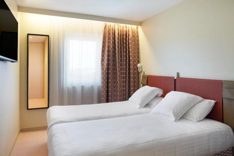 Kyriad Cannes Ouest Mandelieu 2