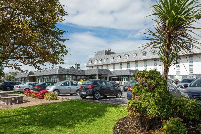 Flannery’s Hotel 2