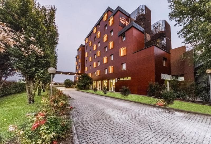 Antony Hotel 3