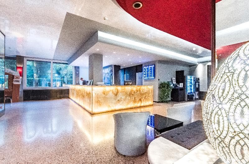 Antony Hotel 5