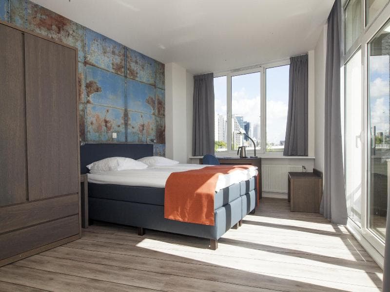 Thon Rotterdam 4