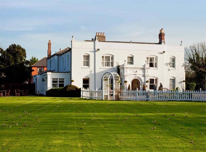 Woughton House Hotel photo 1