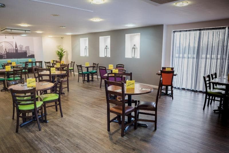 Holiday Inn Manchester West 3