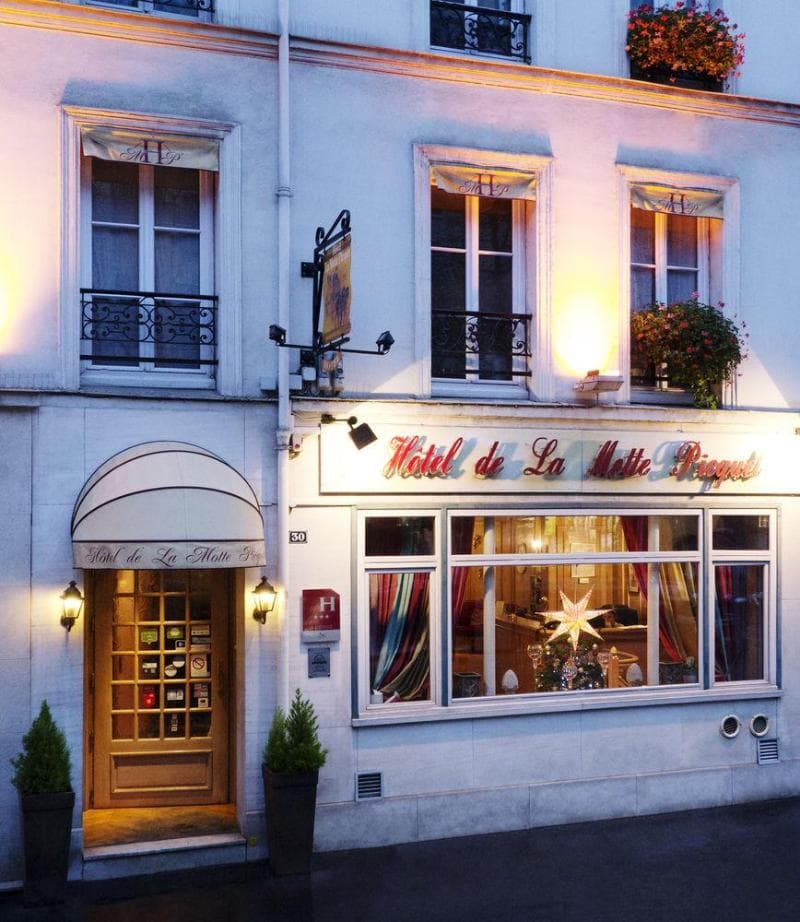 Hotel de la Motte Picquet 5