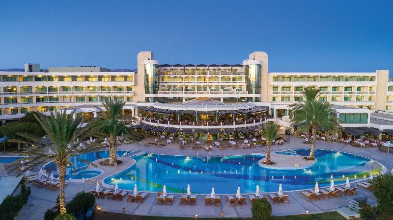 Constantinou Bros Athena Beach Hotel 4